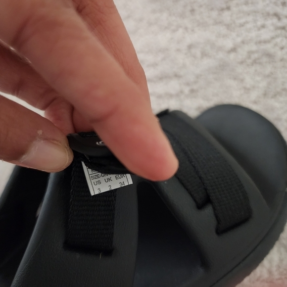 Chaco Chillos Sport Black Sandals Kids/Juniors Unisex Size 3 - Picture 3 of 8